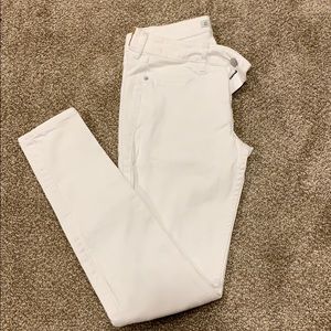 Abercrombie & Fitch white jeans